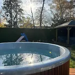 Kamp alanı Het Veluws Paradijs, Nu Met Extra Bij Te Boeken Hottub