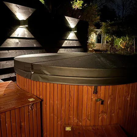 Campingplads Het Veluws Paradijs, Nu Met Extra Bij Te Boeken Hottub