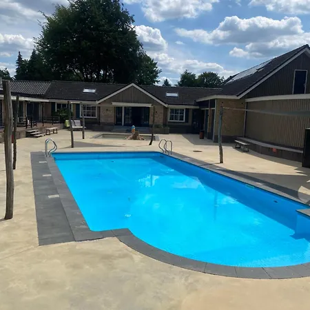 Het Veluws Paradijs, Nu Met Extra Bij Te Boeken Hottub
