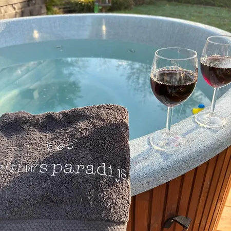 Het Veluws Paradijs, Nu Met Extra Bij Te Boeken Hottub Campsite Voorthuizen